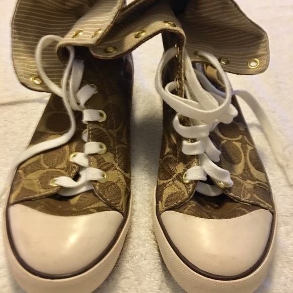 Brand New Stylish Hi-Top Bonney Sneakers By COACH - Box 50 - Picture 2 of 5